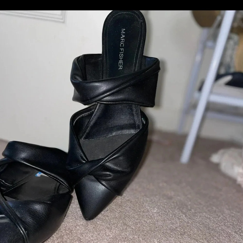 Marc Fisher Black Pointed Flats